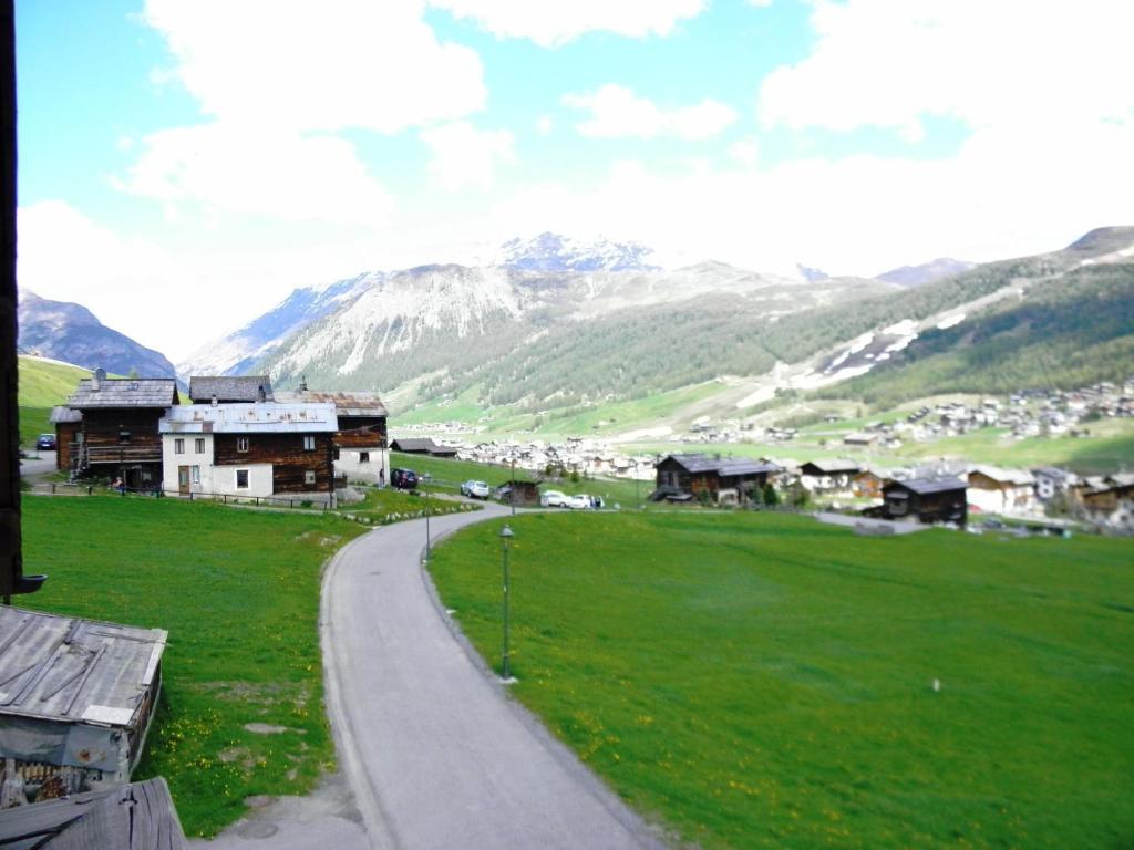 Mountain Chalet Milly Livigno Exterior photo