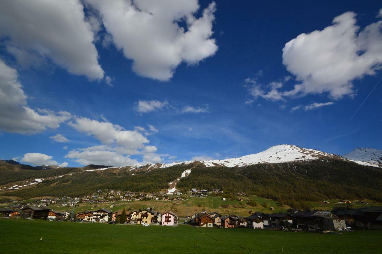 Mountain Chalet Milly Livigno Exterior photo